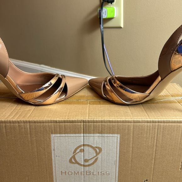 NWOT • Nine West • Women's Findme Pump • Clay/Gold • Size 10M • FABULOUS! - Picture 16 of 17